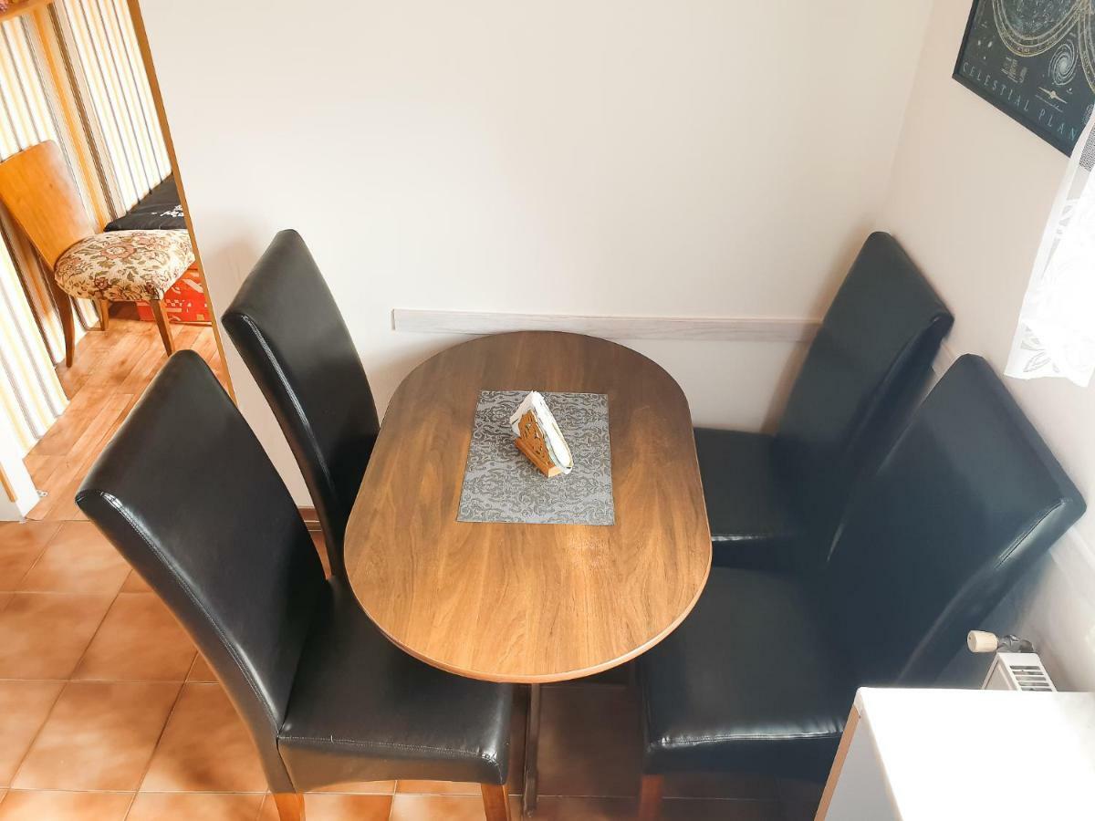 Apartment Livi Mikulov Exteriör bild