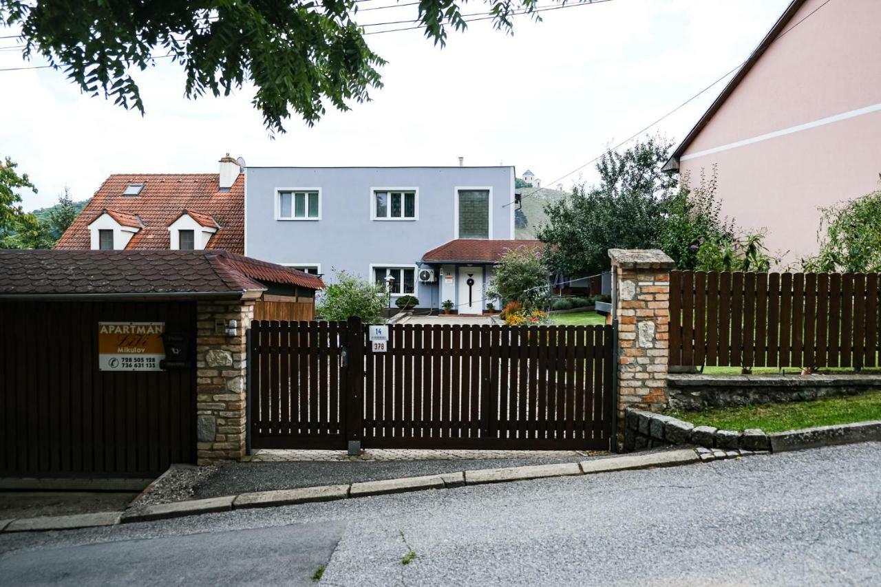 Apartment Livi Mikulov Exteriör bild